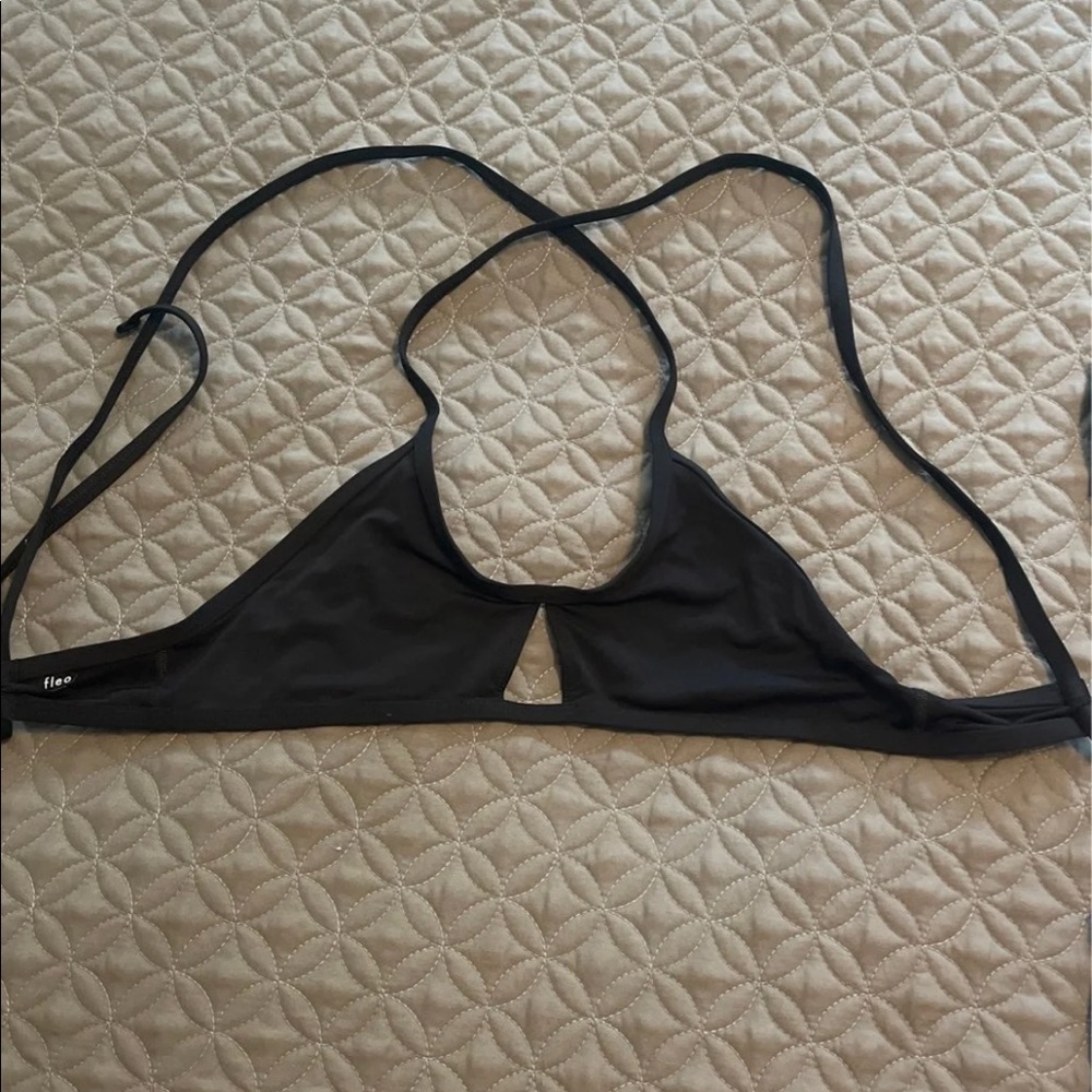 Fleo swim top